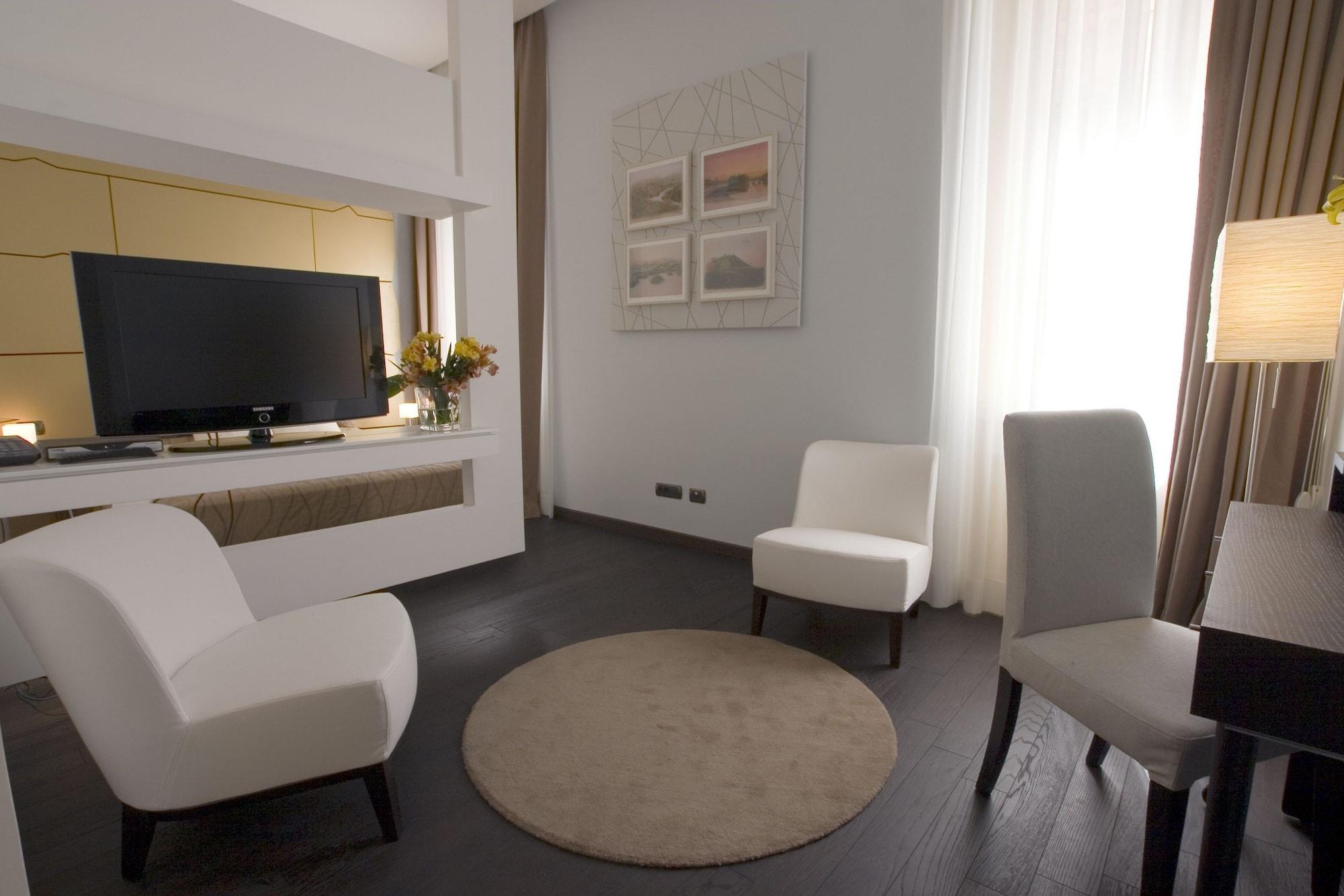 Ht Romeo Al Babuino Hotel Ngoại thất bức ảnh