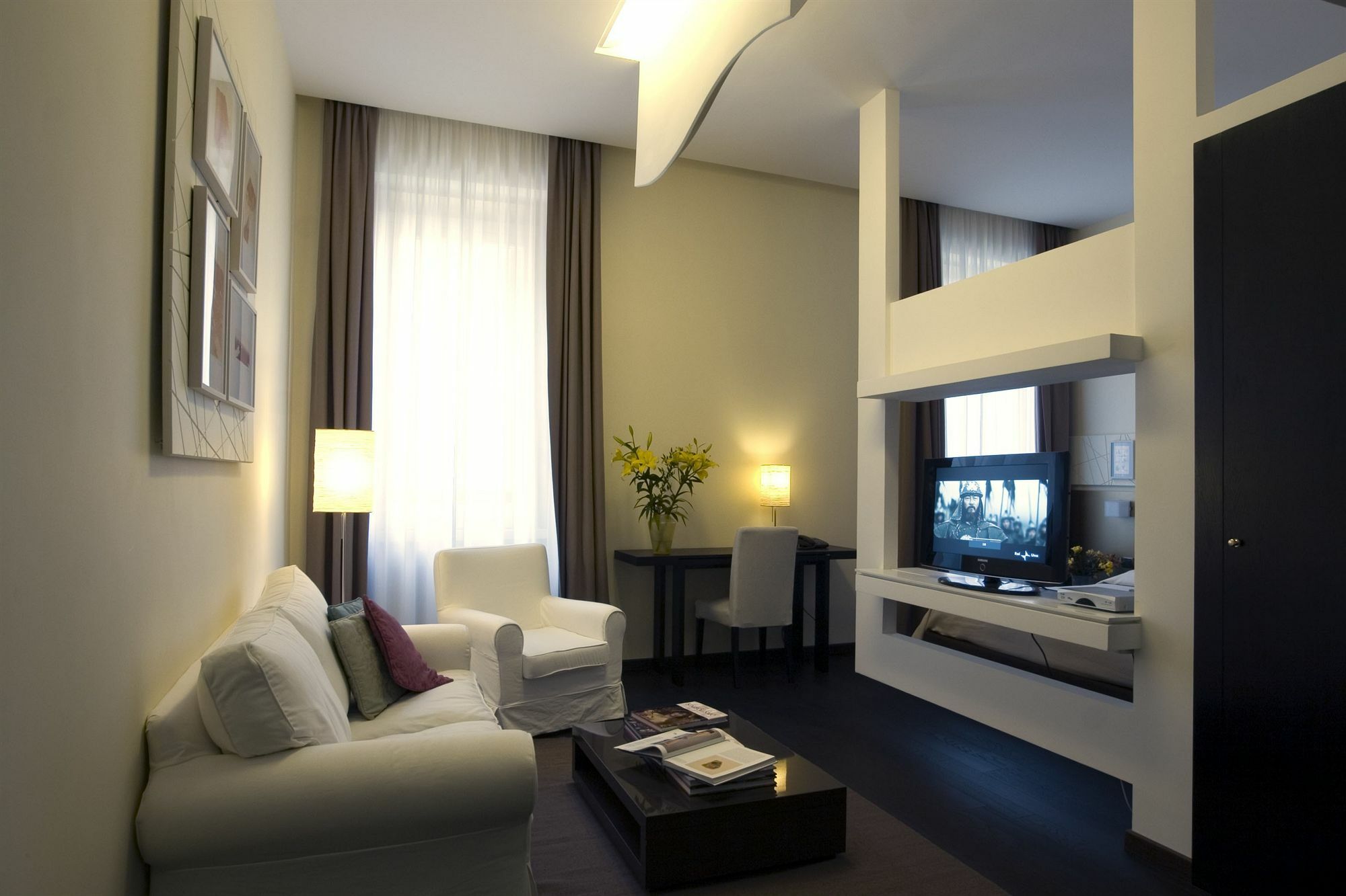 Ht Romeo Al Babuino Hotel Ngoại thất bức ảnh