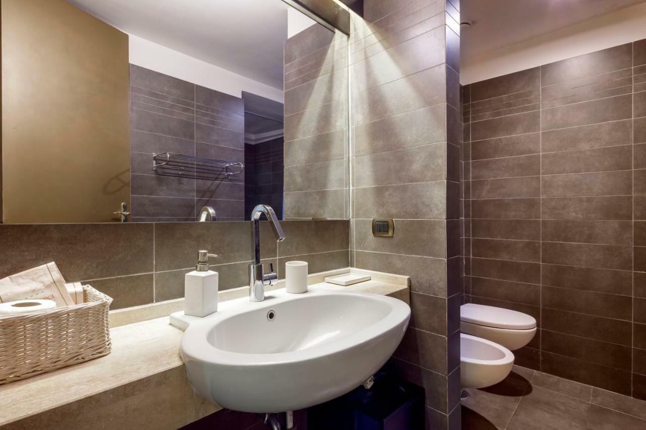 Ht Romeo Al Babuino Hotel Ngoại thất bức ảnh